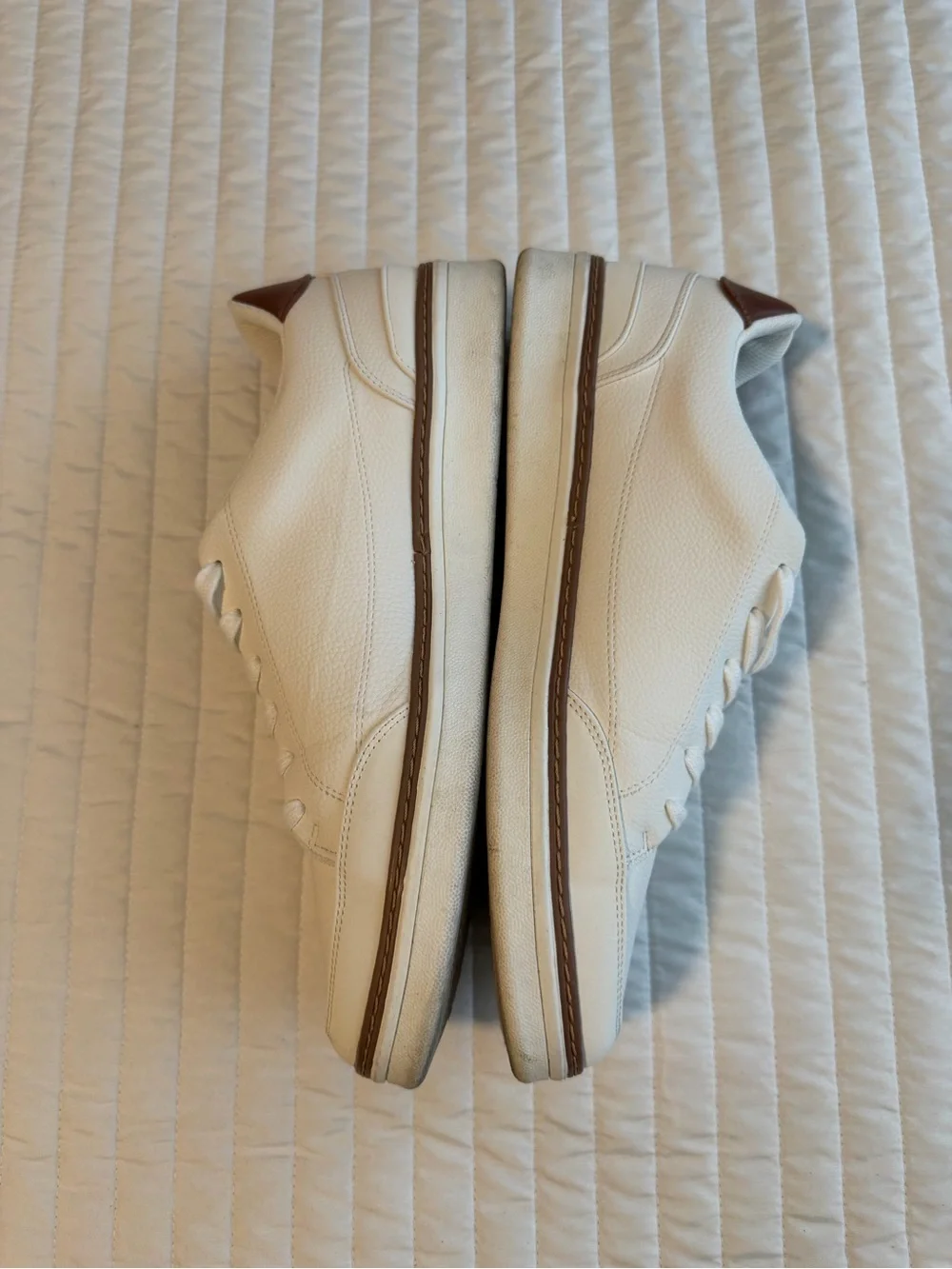 Nautica Men’s White Low-Top Sneaker with Brown Heel